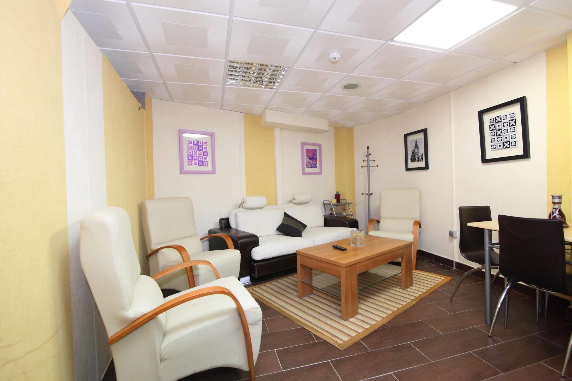 Hostal Campo Real Bed&Breakfast ภายนอก รูปภาพ