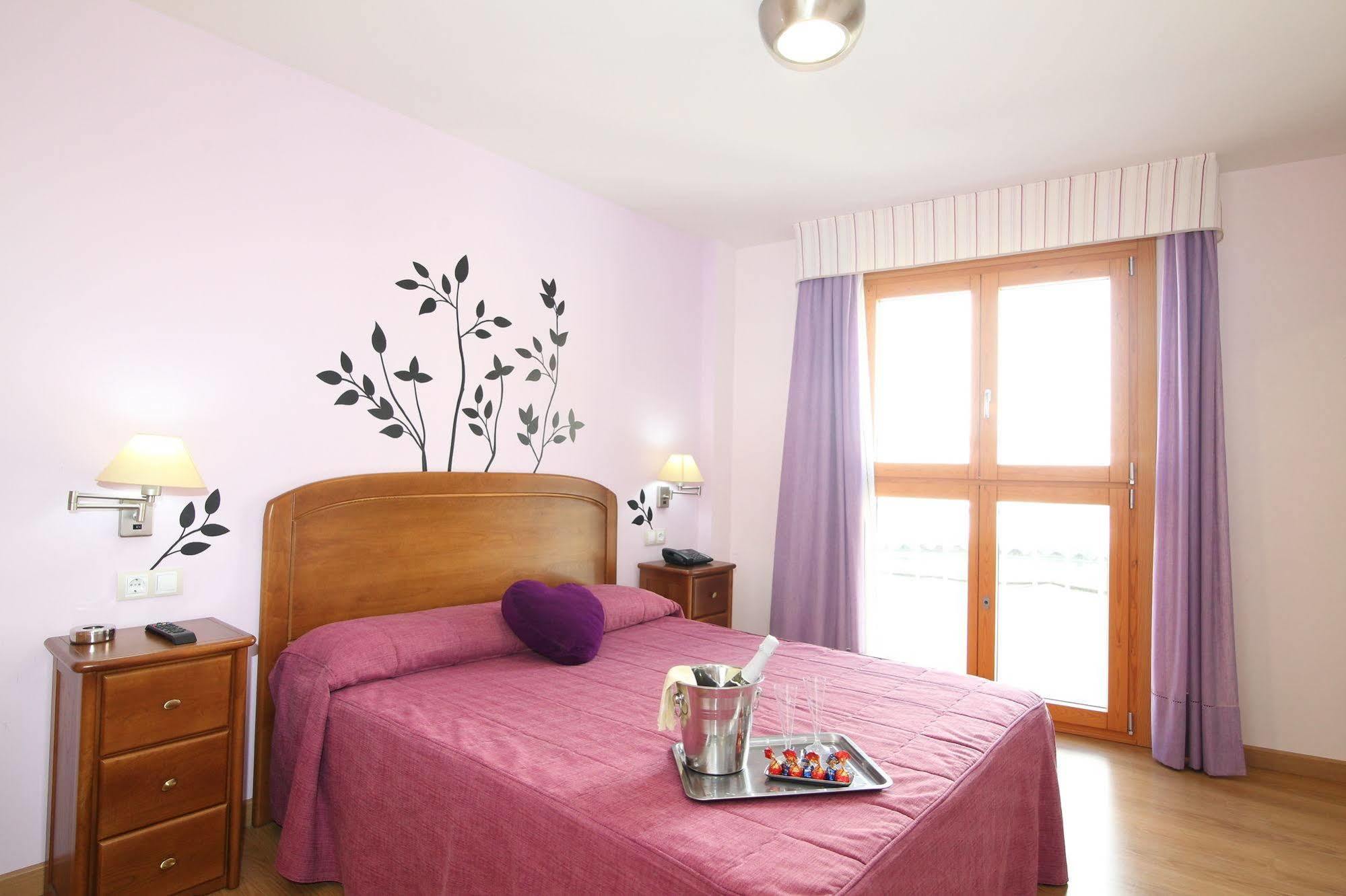 Hostal Campo Real Bed&Breakfast ภายนอก รูปภาพ