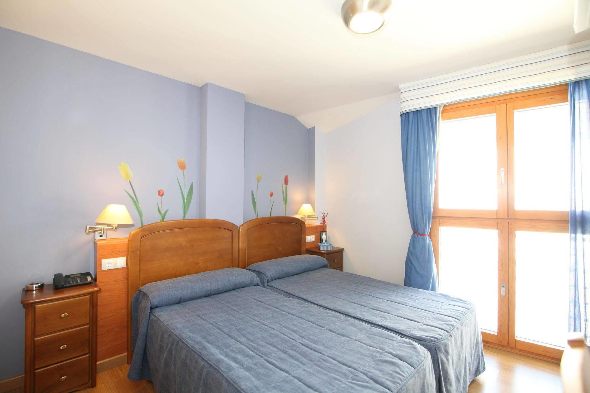 Hostal Campo Real Bed&Breakfast ภายนอก รูปภาพ